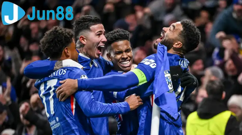 anh bai chinh trang 8 9 17641633371961264294041 79 0 1427 2400 crop 1764163504612181768287 692d7e7c0570e